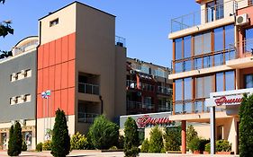 Апартаменти и стаи за гости Онегин